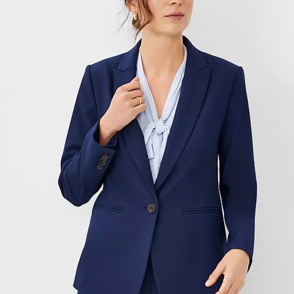 Ann Taylor Jackets & Blazers - Ann Taylor Classic Navy Blazer